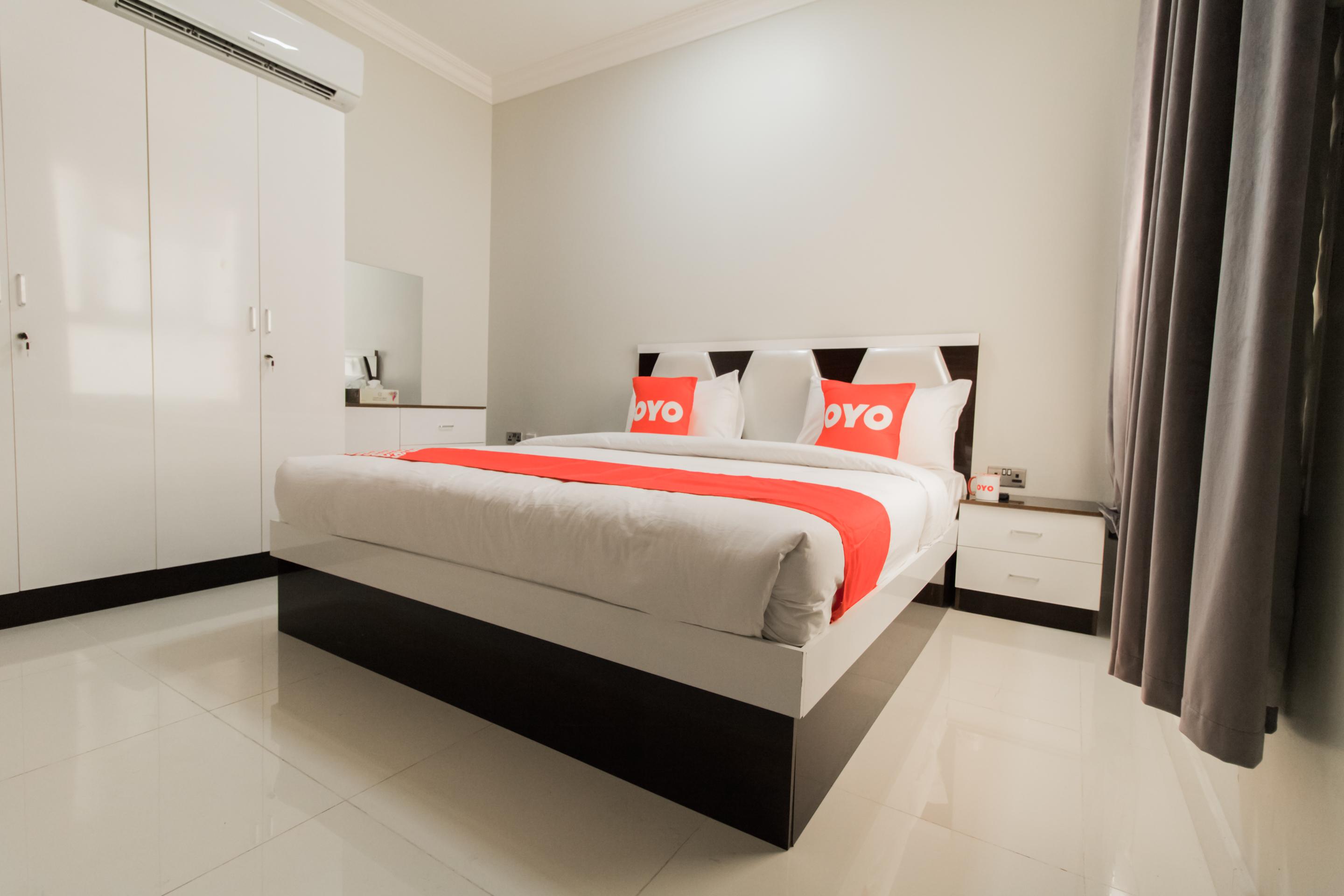 Super Oyo 106 Muscat Grand Hotel Apartment Seeb Exterior photo