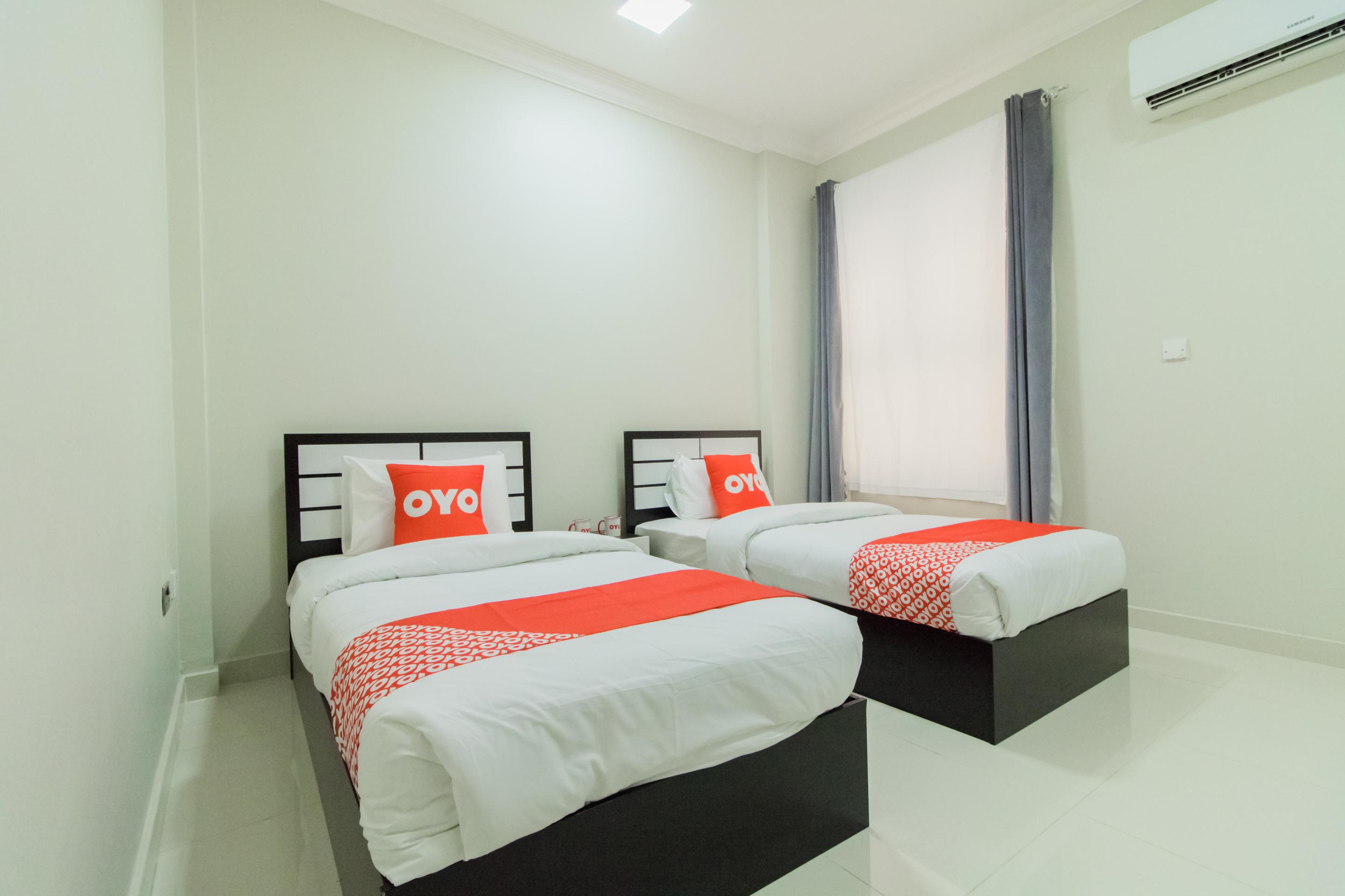 Super Oyo 106 Muscat Grand Hotel Apartment Seeb Exterior photo