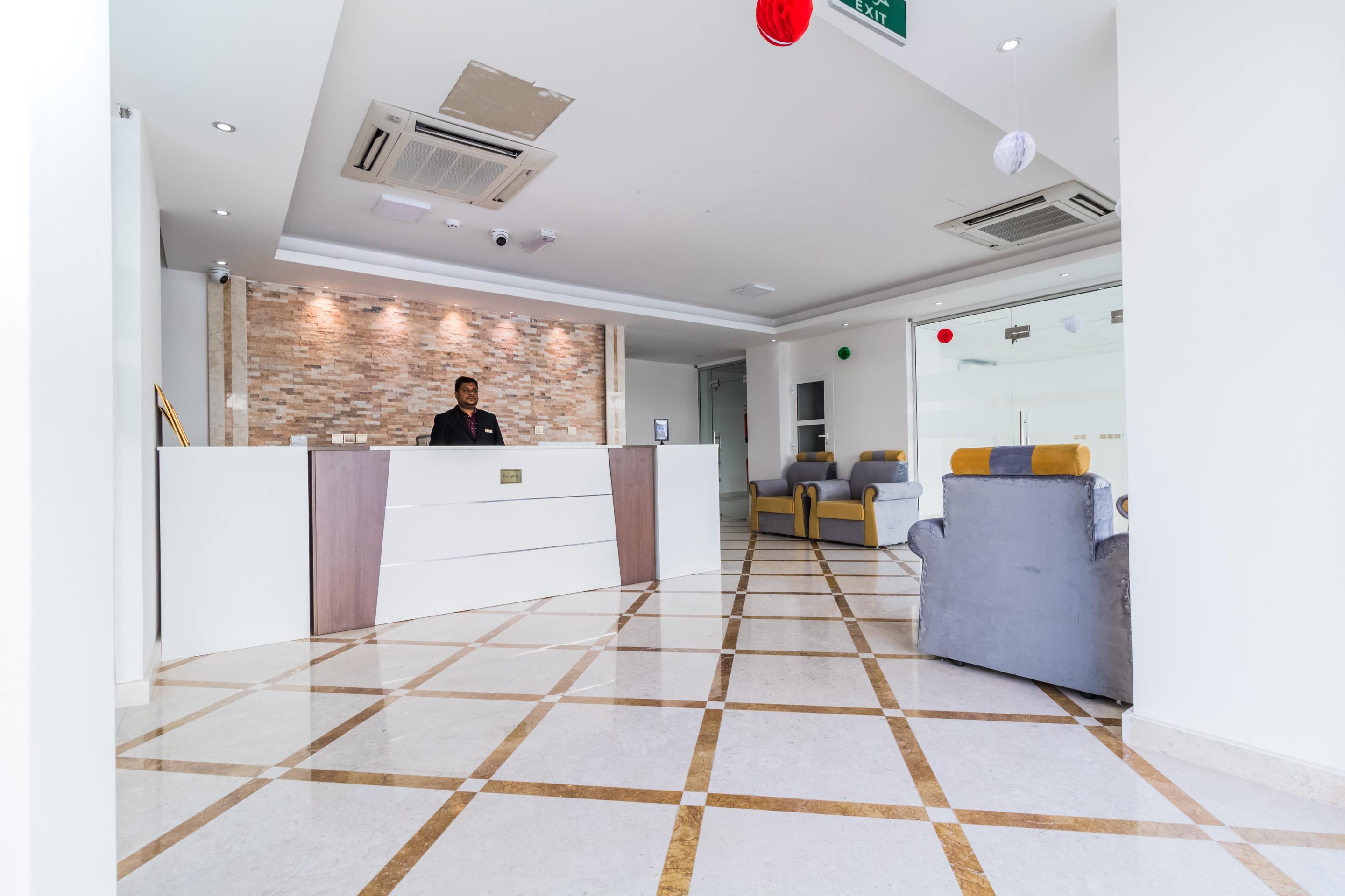 Super Oyo 106 Muscat Grand Hotel Apartment Seeb Exterior photo
