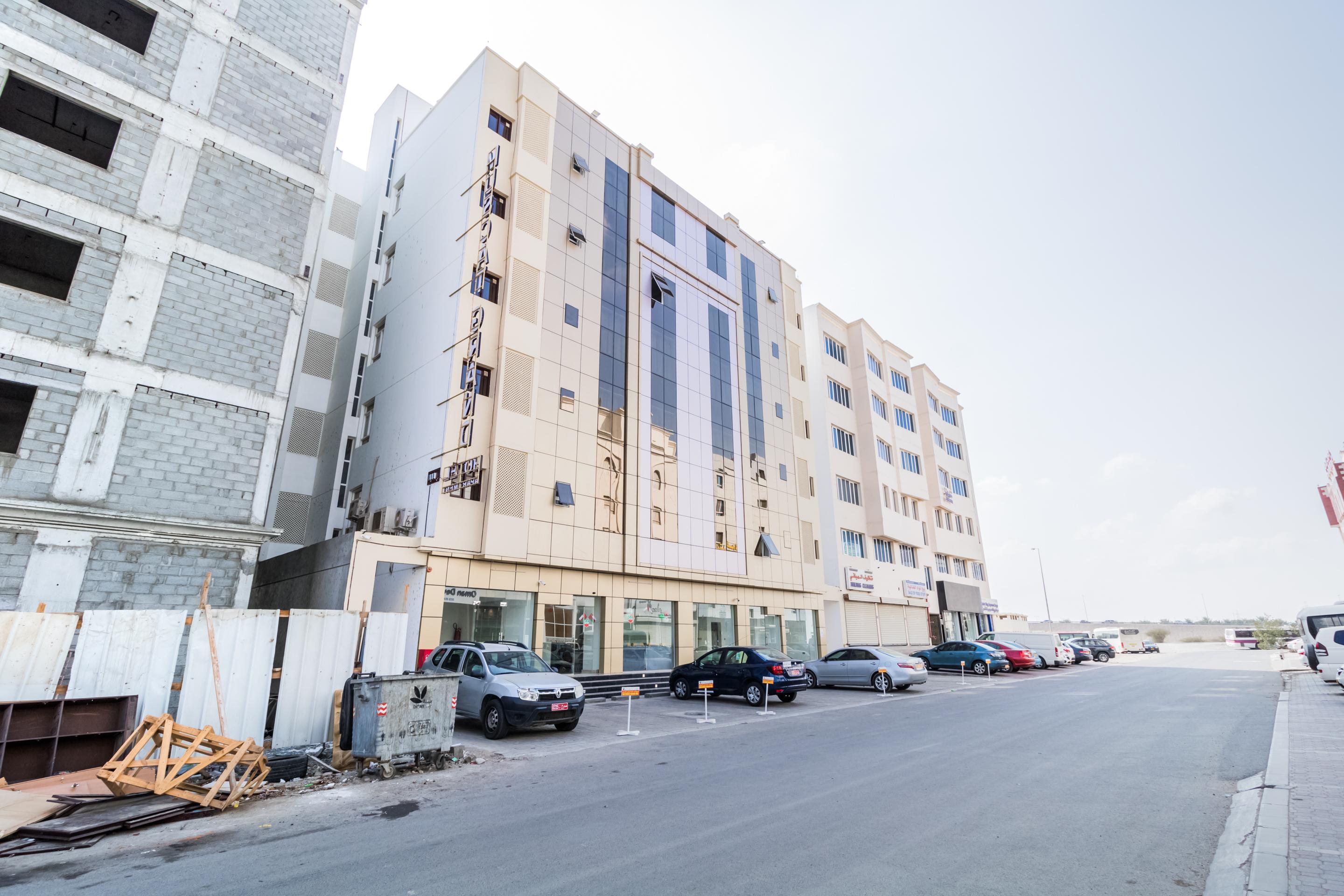 Super Oyo 106 Muscat Grand Hotel Apartment Seeb Exterior photo