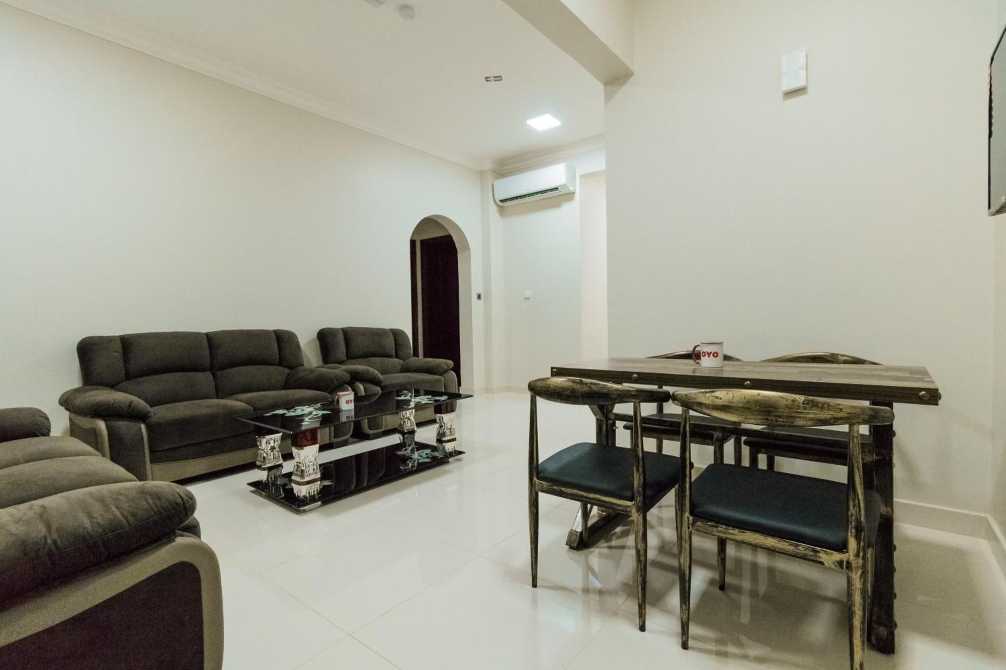 Super Oyo 106 Muscat Grand Hotel Apartment Seeb Exterior photo