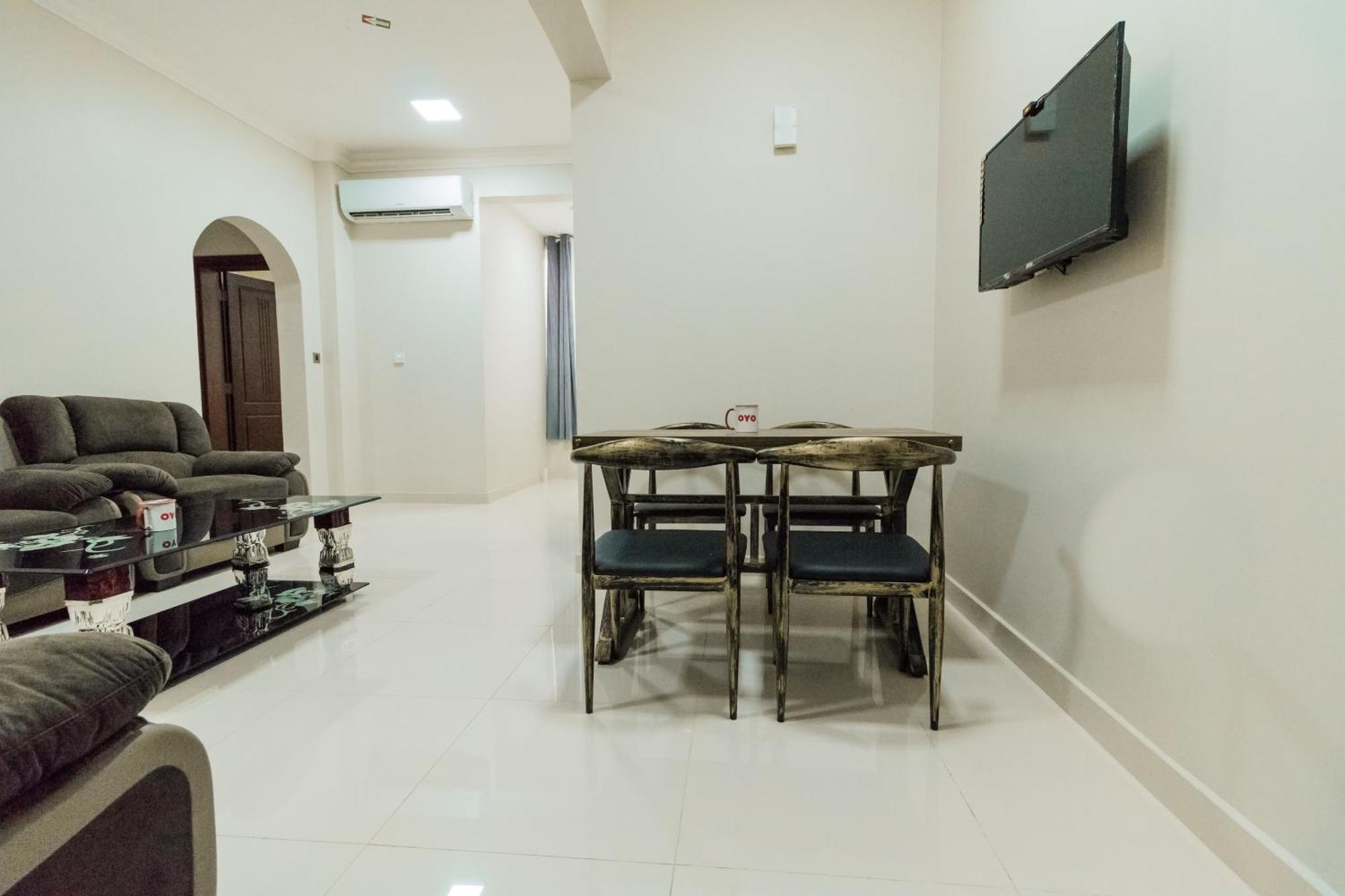 Super Oyo 106 Muscat Grand Hotel Apartment Seeb Exterior photo
