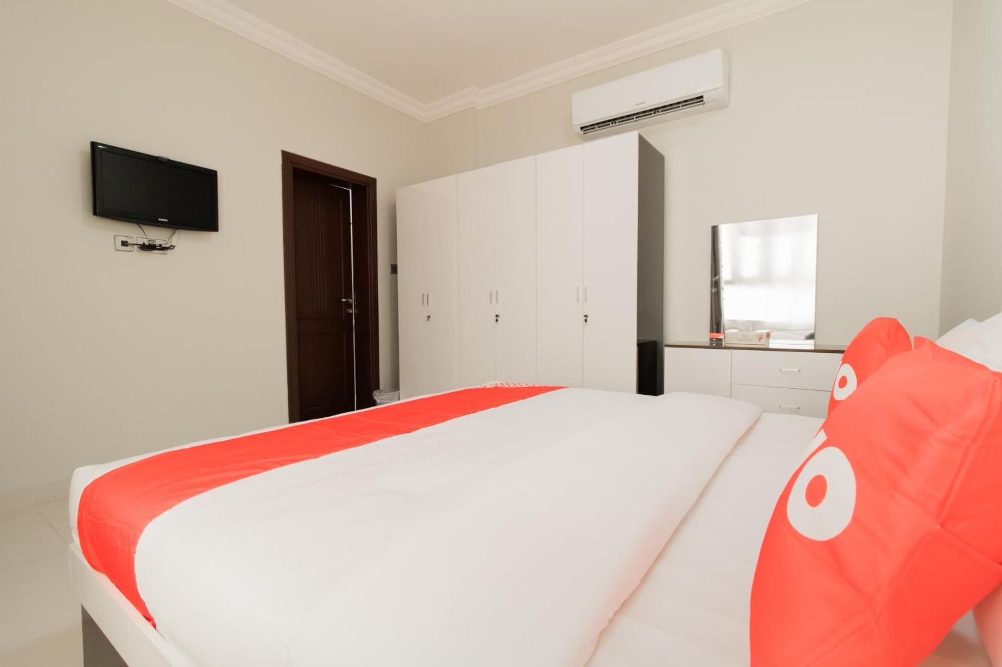 Super Oyo 106 Muscat Grand Hotel Apartment Seeb Exterior photo