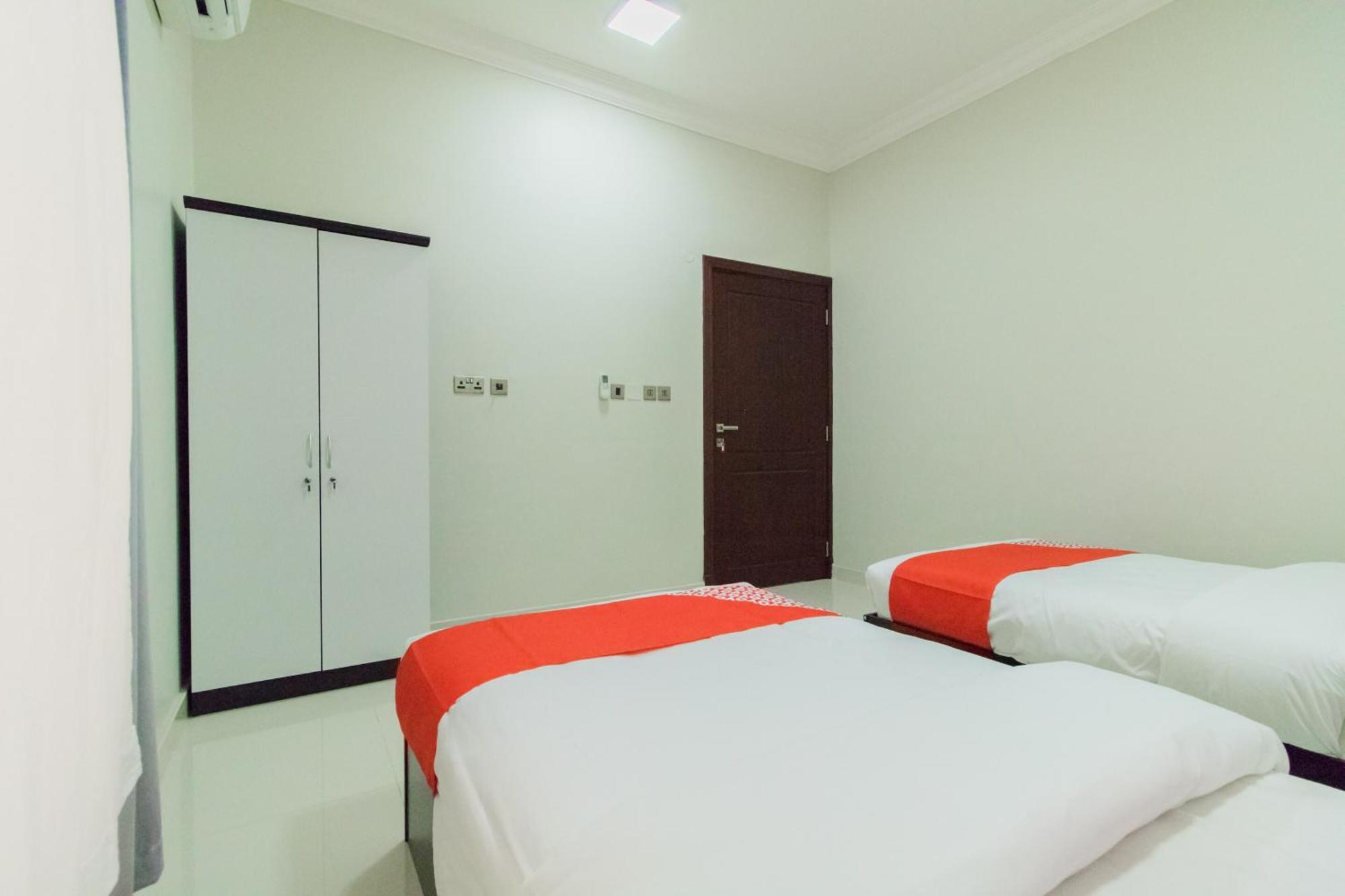Super Oyo 106 Muscat Grand Hotel Apartment Seeb Exterior photo