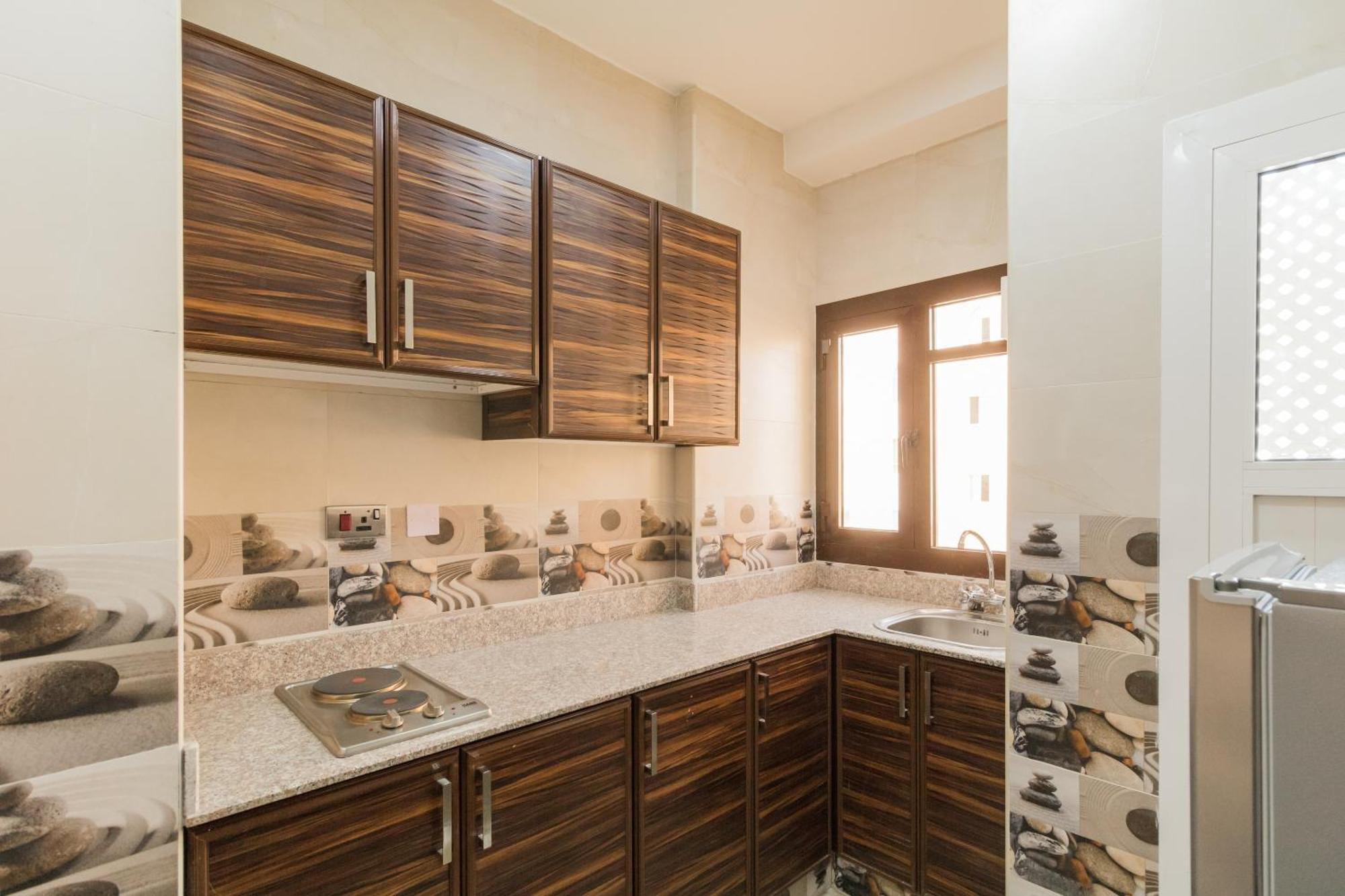 Super Oyo 106 Muscat Grand Hotel Apartment Seeb Exterior photo