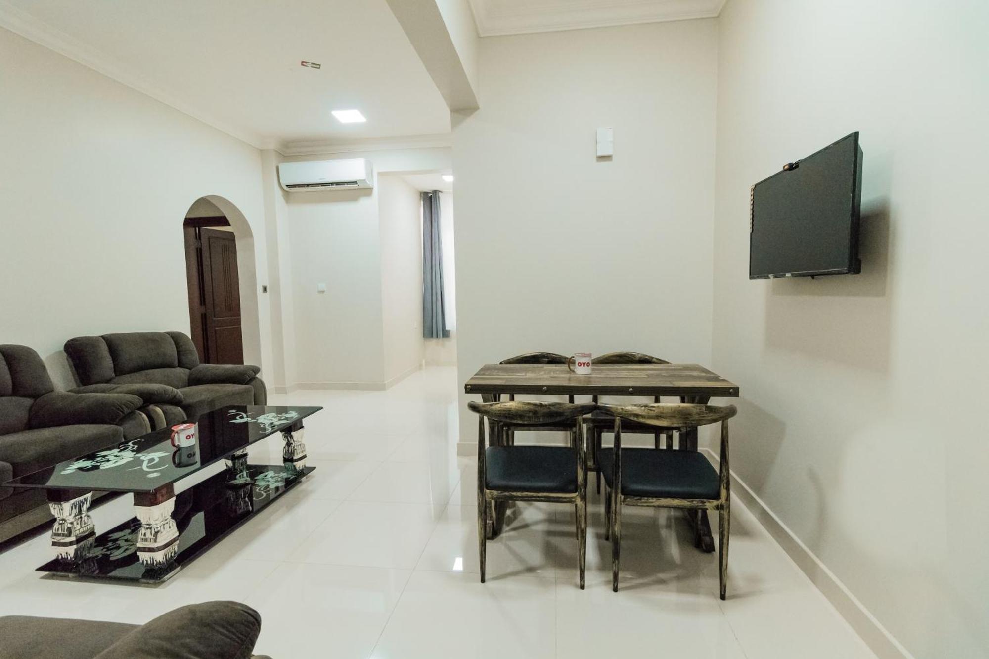 Super Oyo 106 Muscat Grand Hotel Apartment Seeb Exterior photo